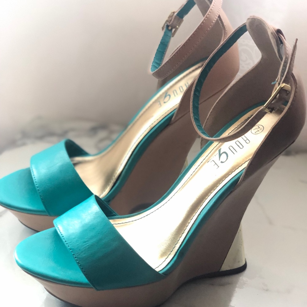 Turquoise and Tan Wedges
